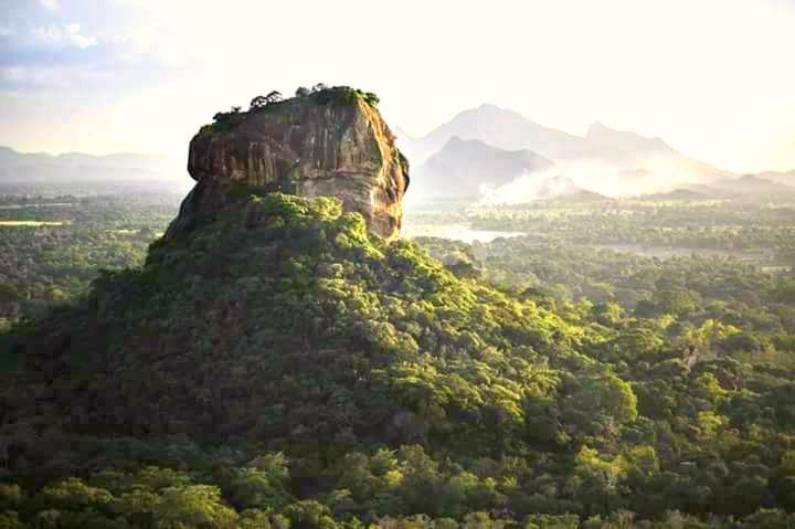 Rho Sigiriya Lake Edge Retreat Kibissa Exteriér fotografie